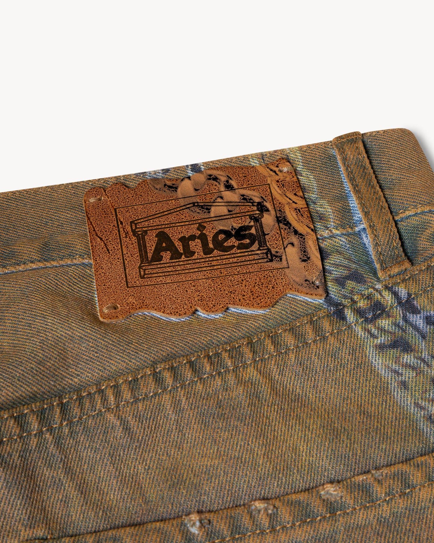 Aries x KFC Lilly Jean