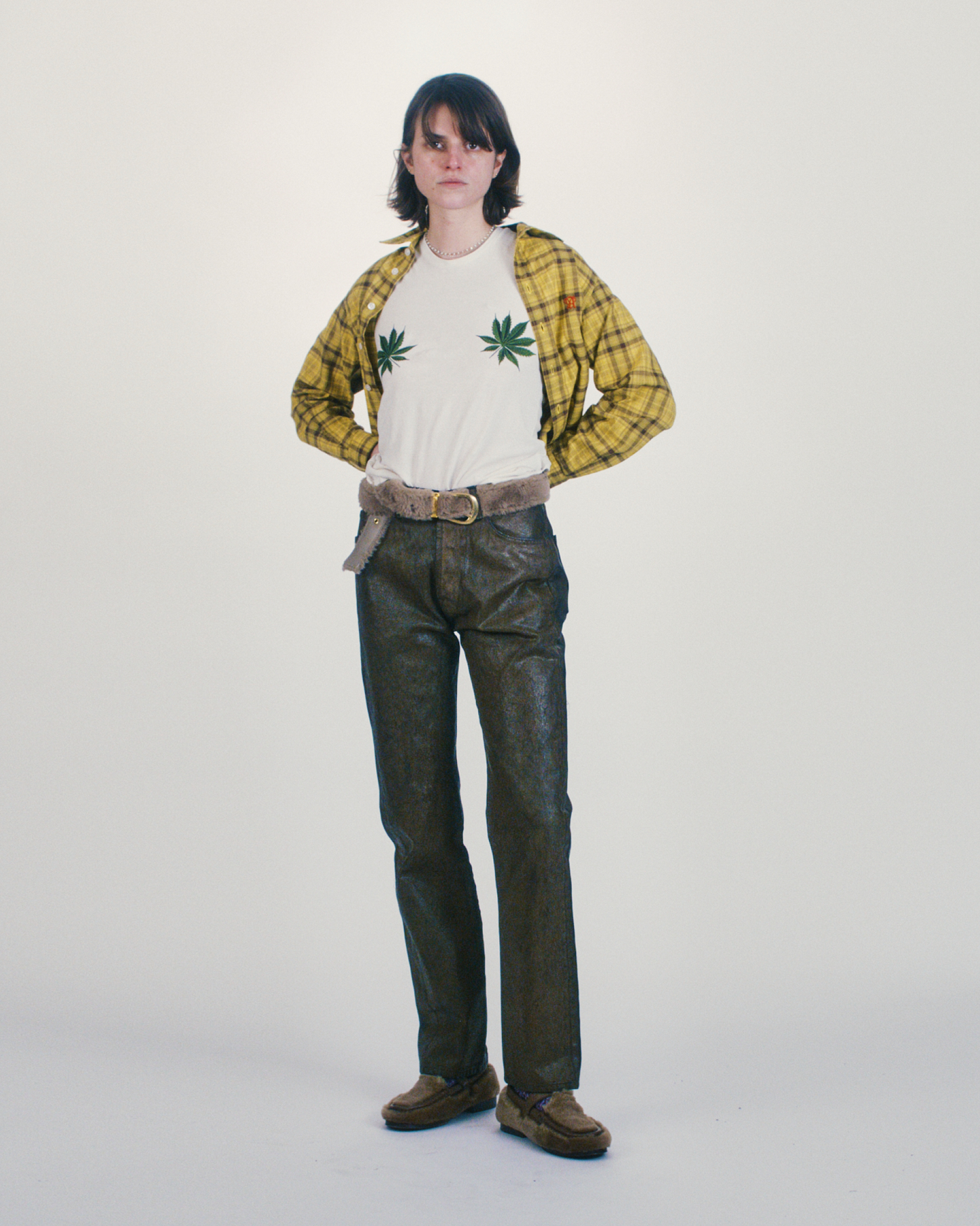 Crack Lilly Jean